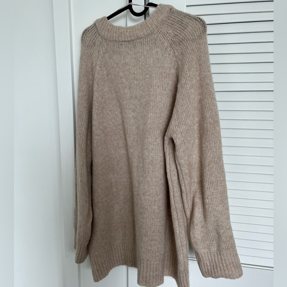 BERSHKA small beige top - Picture 3 of 4